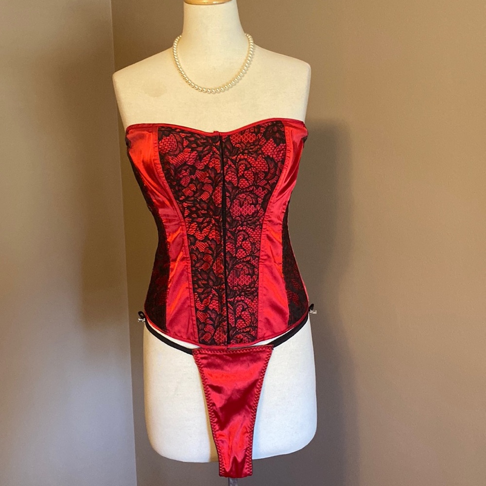 Dreamgirl corset and matching thong